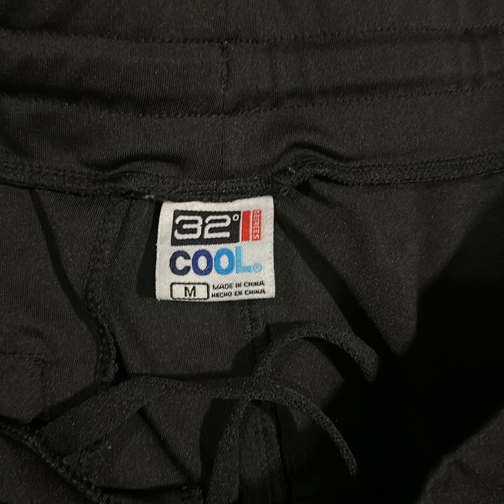 2 pack of 32 degrees shorts - Picture 3 of 6